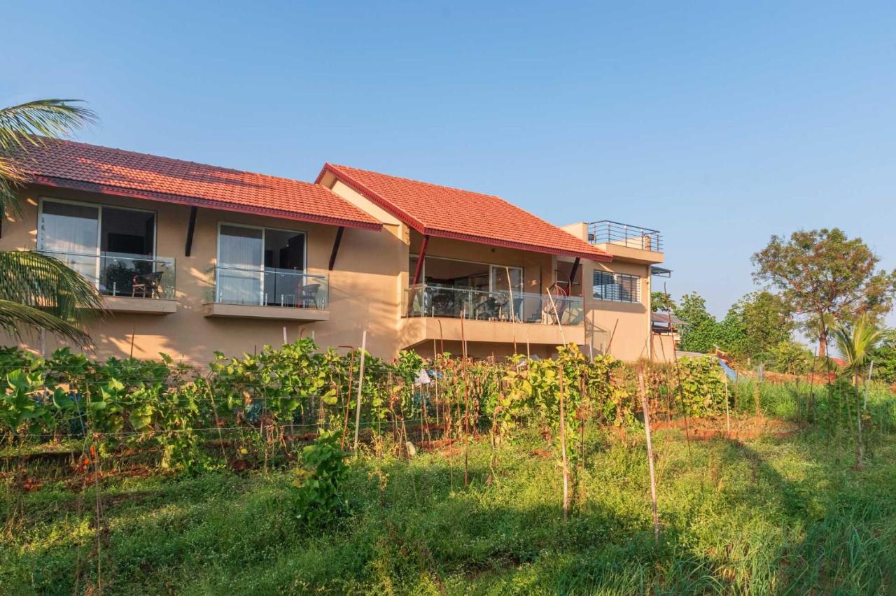 Luna Villa By Stayvista - Lakeside Charm With Terrace, Lush Lawn & Modern Decor Nashik Exterior foto